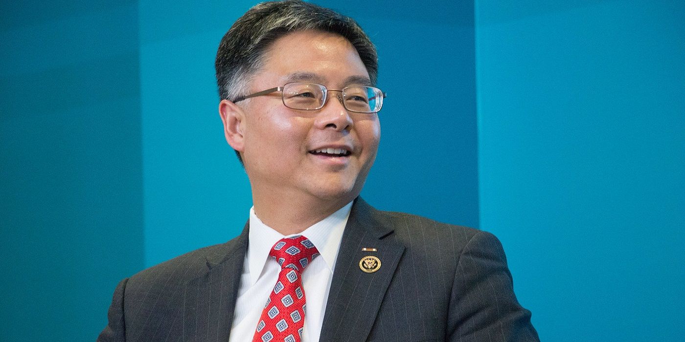 US Politician Hits Back at 'Stupid' Walmart Gaming Ad Removal