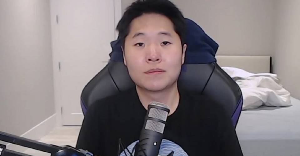 Disguised Toast Makes Surprise Return To Twitch Despite Facebook Exclusivity Deal