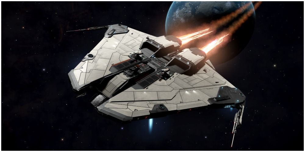 Elite Dangerous: 10 Best Medium Ships (& How Much They Cost)